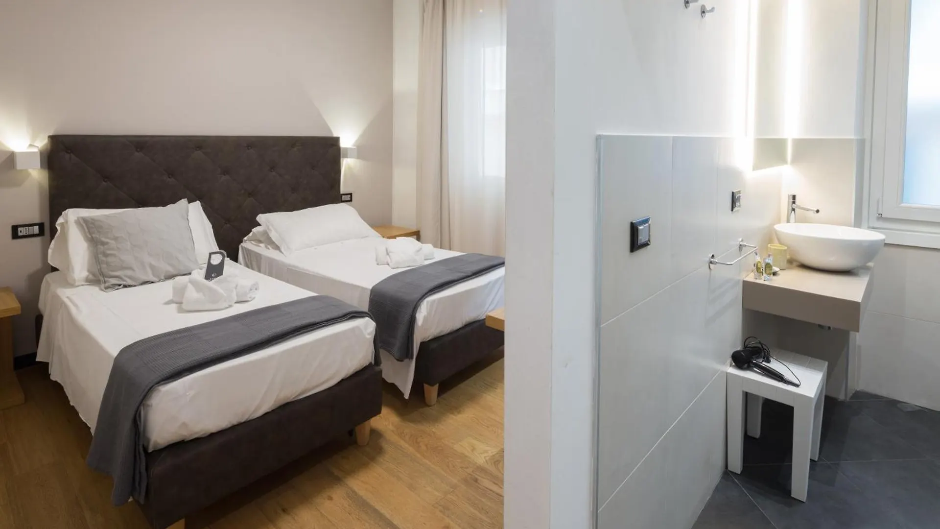 Hotel Doria Genoa 3*,  Italy