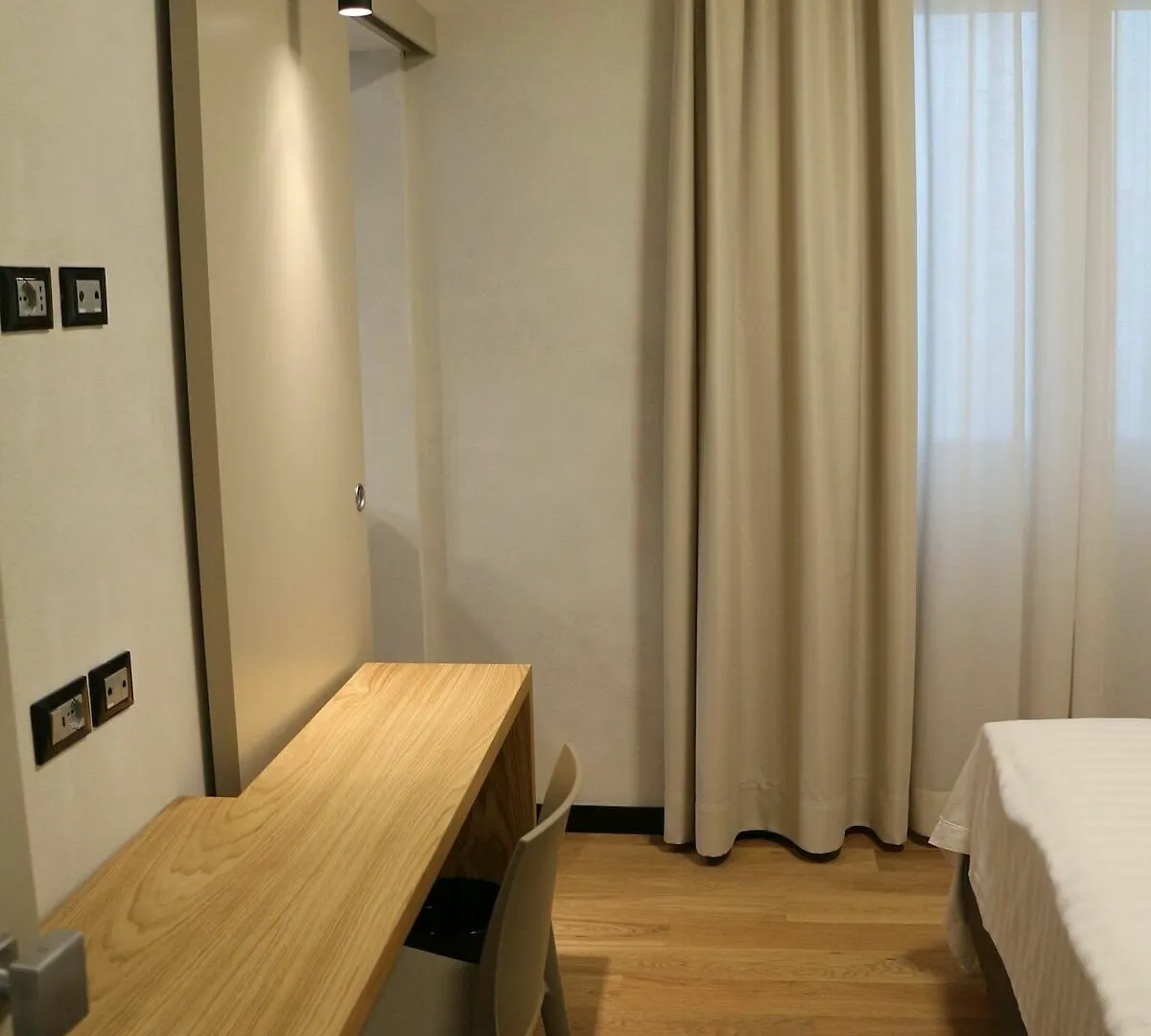 Hotel Doria Genoa 3*,  Italy
